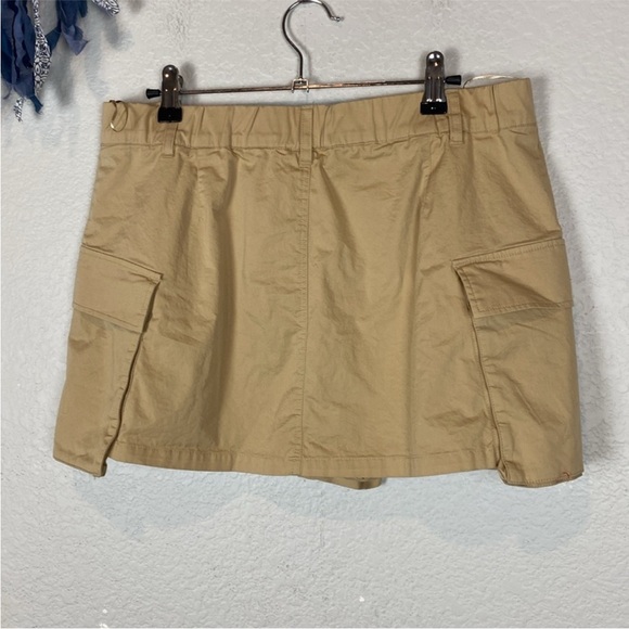 Zara Tan Women's Shorts - Picture 1 of 5